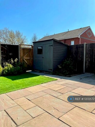 2 Bedroom Flat To Rent In Schofield Walk, London, SE3