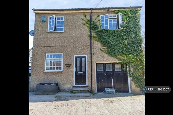 4 Bedroom Detached House To Rent In Laura Place, Rochester, ME1