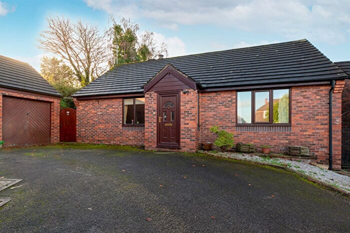 3 Bedroom Detached Bungalow For Sale In St. Lukes Way, Frodsham, WA6