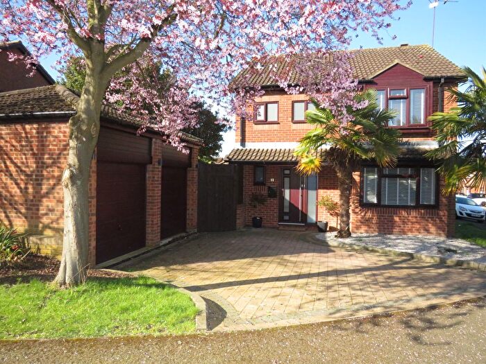 4 Bedroom Detached House For Sale In Brampton Close, Wellingborough, NN8