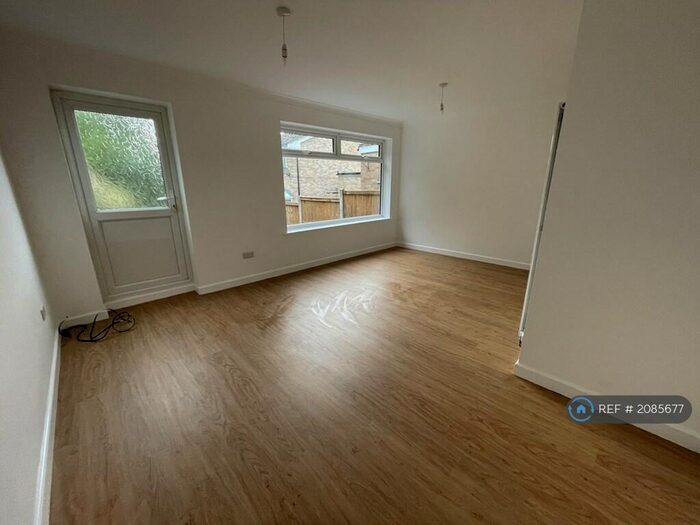 3 Bedroom Terraced House To Rent In Beechcroft Gardens, Ramsgate, CT11