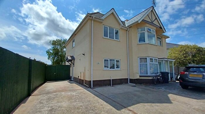 2 Bedroom Property To Rent In Rowcroft Road, Paignton, TQ3