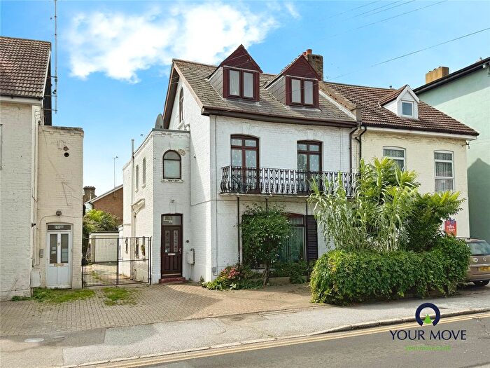 5 Bedroom Semi-Detached House For Sale In Margate Road, Ramsgate, Kent, CT11