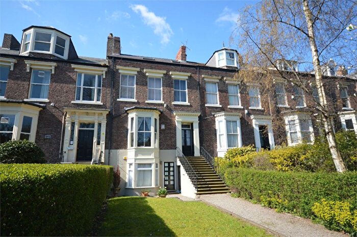 2 Bedroom Flat To Rent In Park Place West, Christchurch, Sunderland, SR2