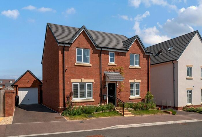 4 Bedroom Detached House For Sale In Natton Close, Pamington, Tewkesbury, Gloucestershire, GL20