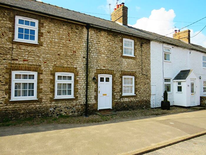 2 Bedroom Character Property For Sale In Globe Street, Methwold, Thetford, IP26