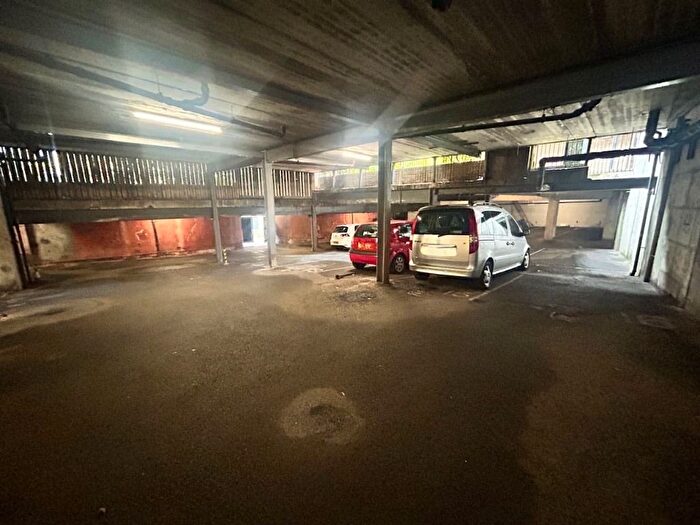 Garage / Parking To Rent In Kings Stable Lane, Grassmarket, Edinburgh, EH1