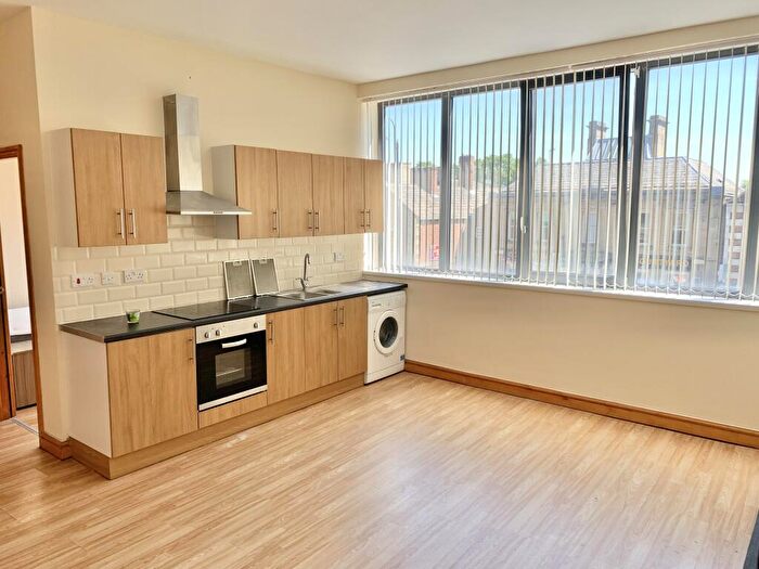 1 Bedroom Apartment To Rent In Southgate House, Halifax, HX1