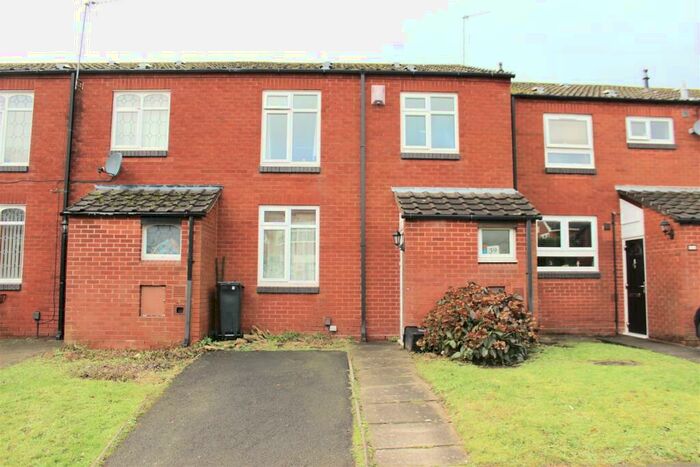 3 Bedroom Terraced House To Rent In Mendip Road, Halesowen, B63