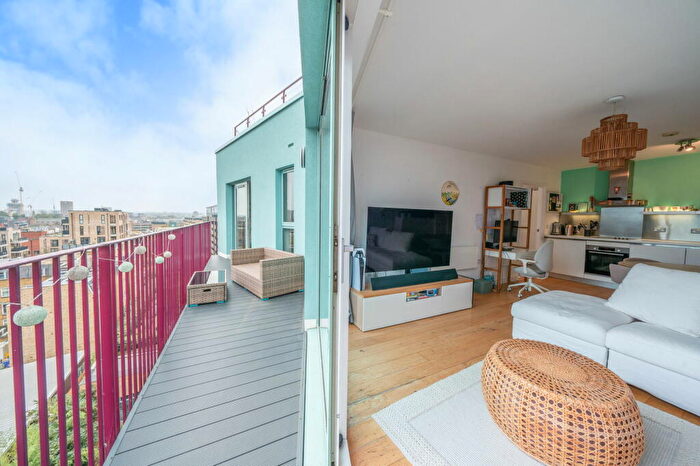 2 Bedroom Apartment For Sale In Steedman Street, London, SE17