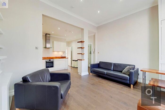 2 Bedroom Flat To Rent In Prince Of Wales Road, Kentish Town, NW5