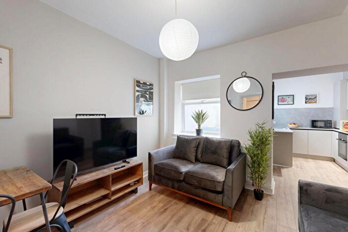 4 Bedroom House To Rent In Neville Terrace, Durham, DH1