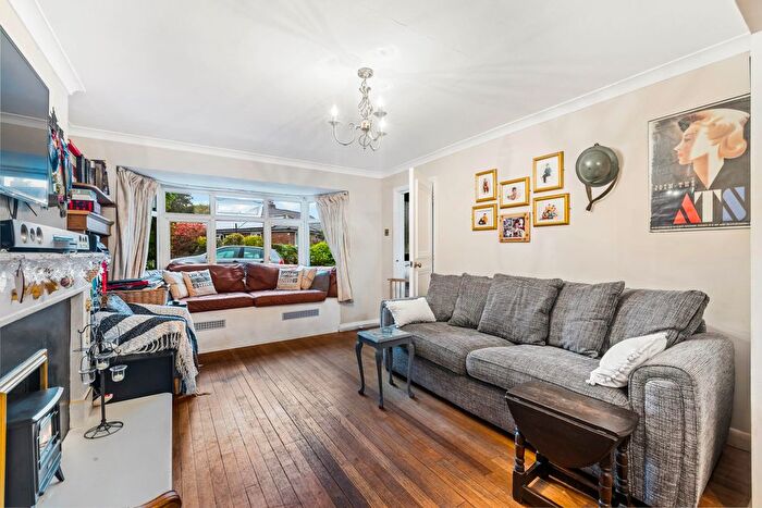 4 Bedroom Semi-Detached House For Sale In Ref: Gk - Tilgate Common, Bletchingley, RH1