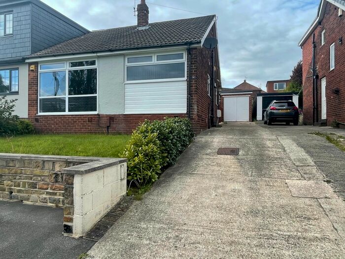 2 Bedroom Semi-Detached Bungalow To Rent In Daleside Grove, Pudsey, LS28