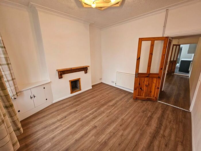 3 Bedroom Terraced House To Rent In Paget Road, Leicester, LE3