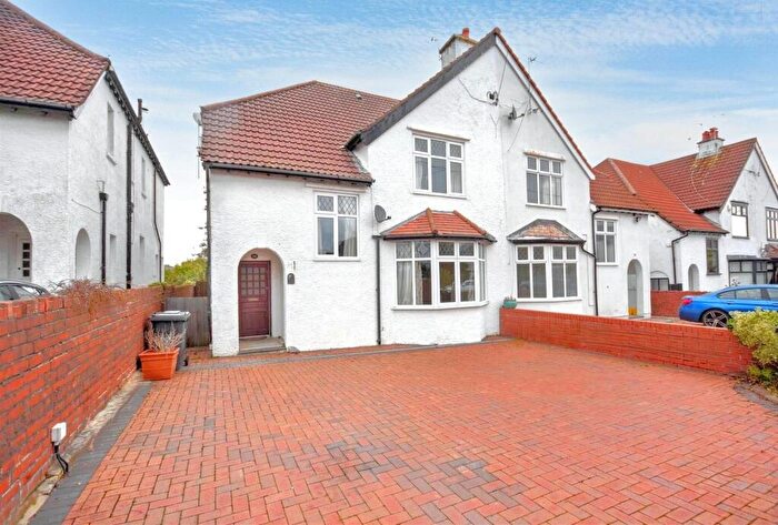 4 Bedroom Semi-Detached House To Rent In , Highwalls Avenue, Dinas Powys, Vale Of Glamorgan, CF64