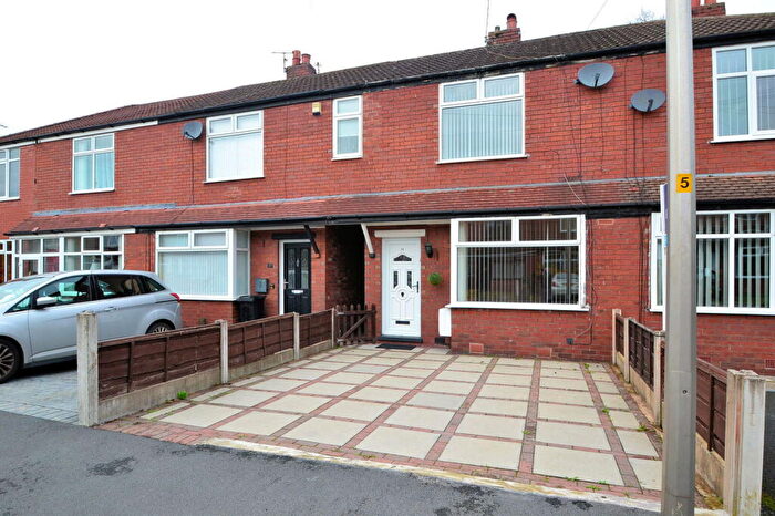 3 Bedroom Semi Detached House For Sale In Spring Gardens, Hazel Grove, Stockport, SK7