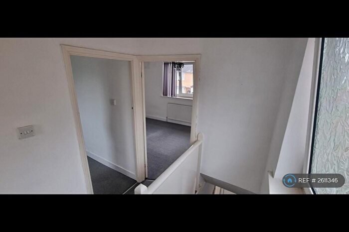 2 Bedroom End Of Terrace House To Rent In Bedford, Bedford, MK42