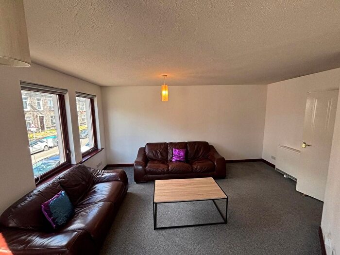 2 Bedroom Flat To Rent In Bloomfield Court, City Centre, Aberdeen, AB10