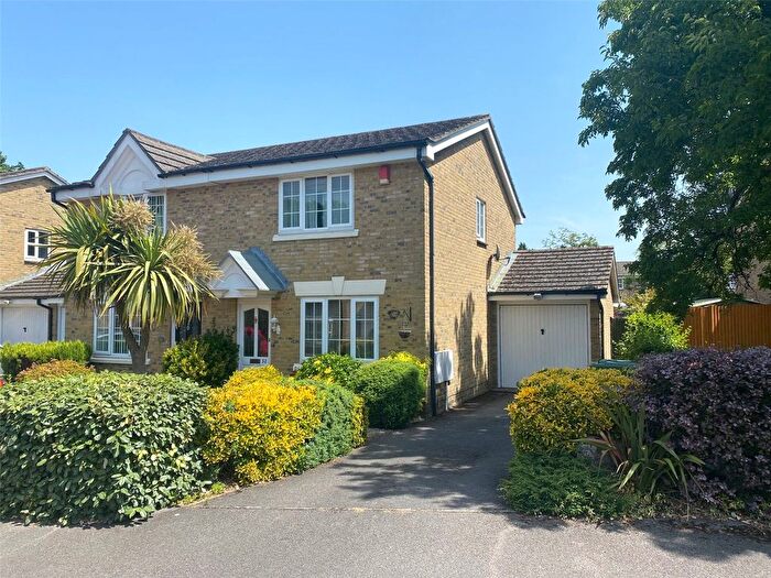 3 Bedroom Semi-Detached House To Rent In Barons Mead, Southampton, Hampshire, SO16