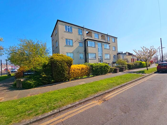 2 Bedroom Apartment To Rent In London Road, Leigh On Sea, Leigh On Sea, SS9