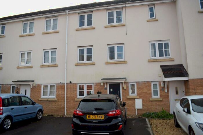 4 Bedroom House To Rent In Ffordd Yr Afon, Bryngwyn Village, Gorseinon, SA4