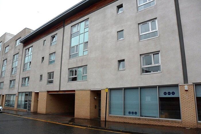 2 Bedroom Flat To Rent In Dunblane Street, Cowcaddens, Glasgow, G4