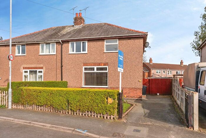 3 Bedroom Semi Detached House For Sale In Cedar Grove, Hoole, Chester, CH2
