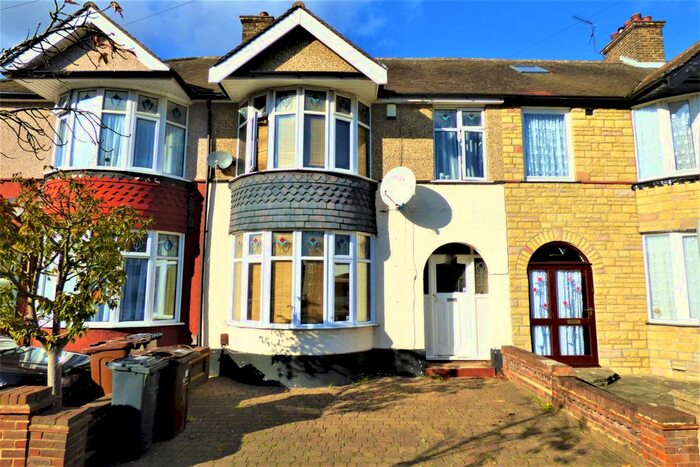 4 Bedroom Terraced House To Rent In Cavendish Gardens, Barking IG11