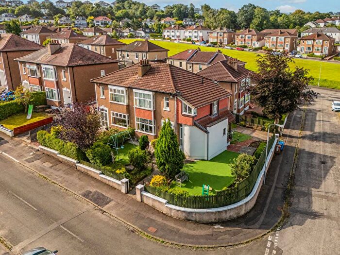 3 Bedroom Semi-Detached House For Sale In Stewart Drive, Clarkston, G76