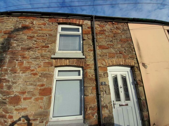 2 Bedroom House To Rent In Victoria Buildings, Coytrahen, Bridgend, CF32