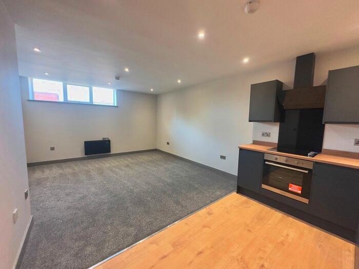 1 Bedroom Flat To Rent In Apartment, Ropergate, Pontefract, WF8