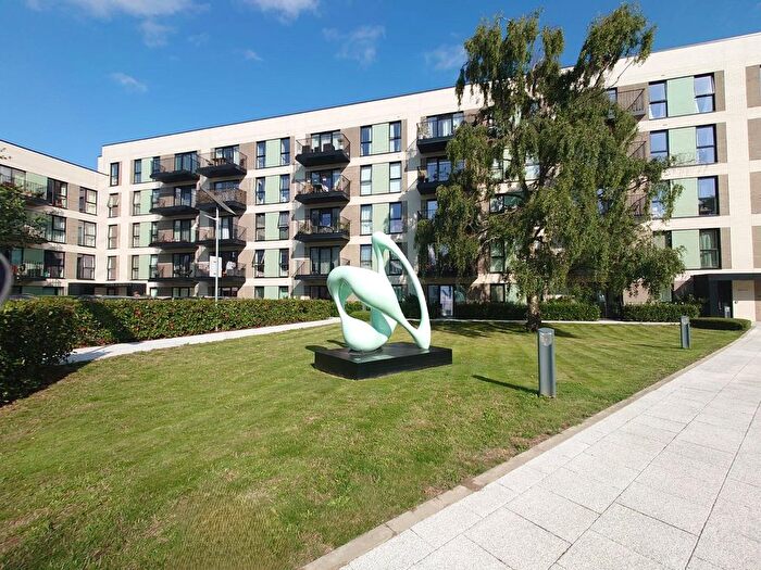 2 Bedroom Flat For Sale In Laurina Apartments, Hayes, Greater London, UB3