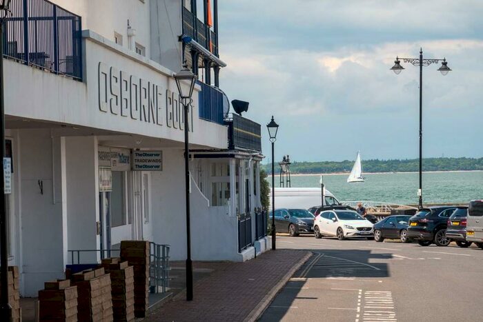 1 Bedroom Apartment To Rent In Osborne Court, The Parade, Cowes, PO31