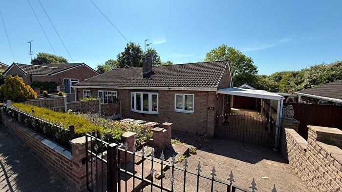 2 Bedroom Semi-Detached Bungalow For Sale In Barnsdale Way, Pontefract, WF9