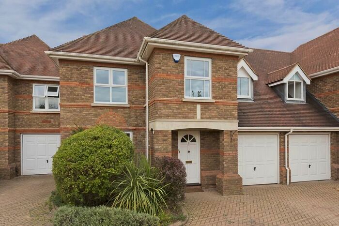 4 Bedroom Terraced House To Rent In Pemberton Place, Carrick Gate, Esher, KT10