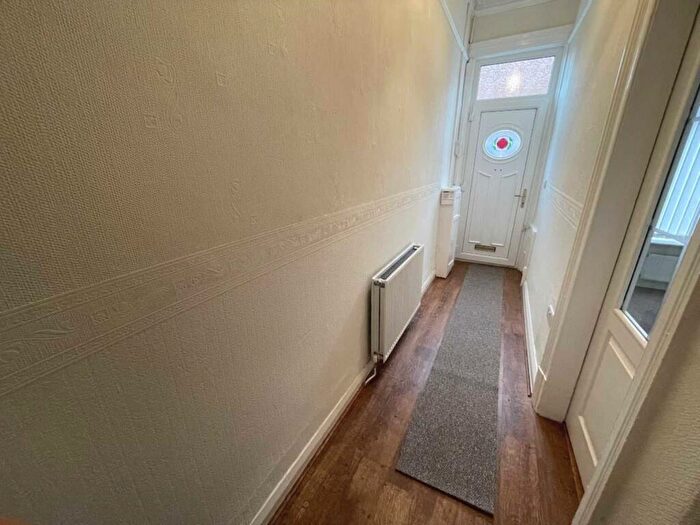 2 Bedroom Terraced House To Rent In London Road, Derker, OL1