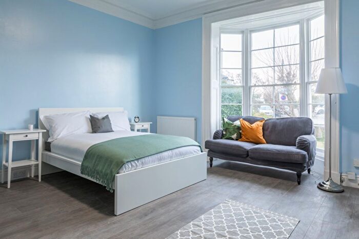 1 Bedroom Flat To Rent In Holgate Road, York, North Yorkshire, YO24