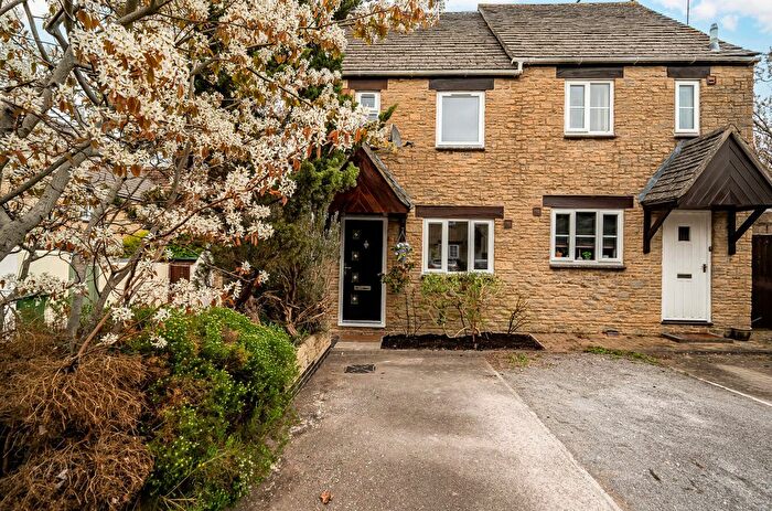 2 Bedroom Semi Detached House For Sale In Nichol Court, Faringdon, Oxfordshire, SN7