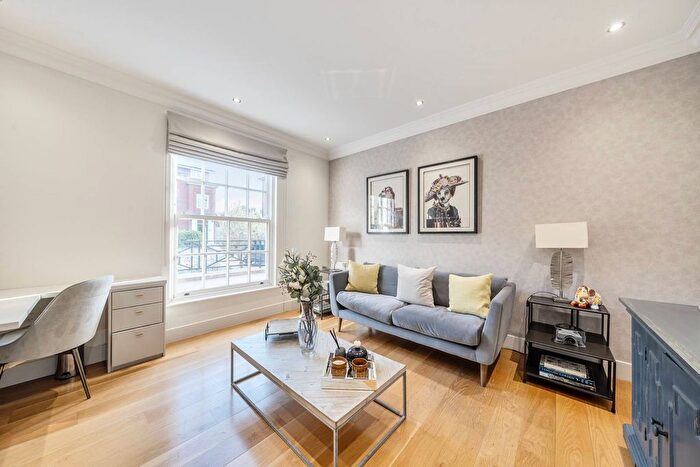 5 Bedroom Semi-detached House To Rent In Arcadian Place, Southfields, London, SW18