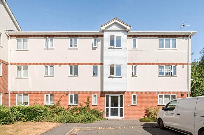 1 Bedroom Flat For Sale In Longparish Court, Walled Meadow, SP10