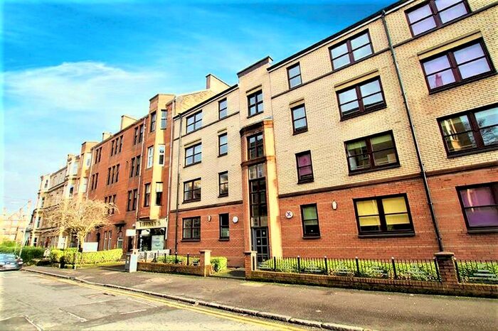 3 Bedroom Flat To Rent In Otago Street, Glasgow, G12