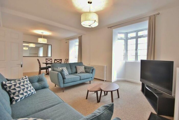 2 Bedroom Flat To Rent In Harewood Avenue, Marylebone, London, NW1