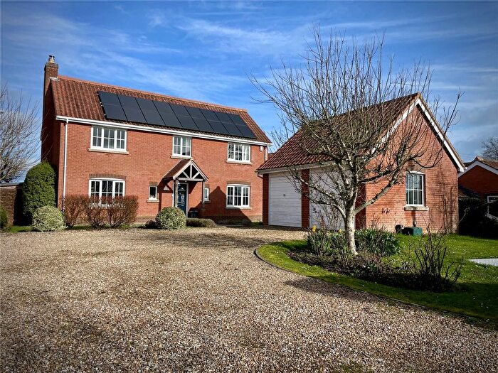 4 Bedroom Detached House For Sale In Stathe Road, Burrowbridge, Somerset, TA7