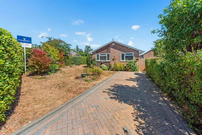 3 Bedroom Detached Bungalow For Sale In St. Andrew Close, Horndean, PO8