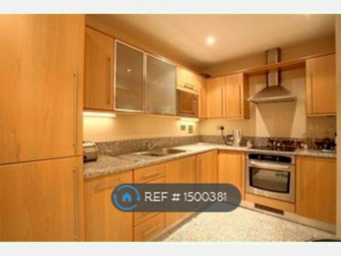 2 Bedroom Flat To Rent In Fennel Apartments, London, SE1