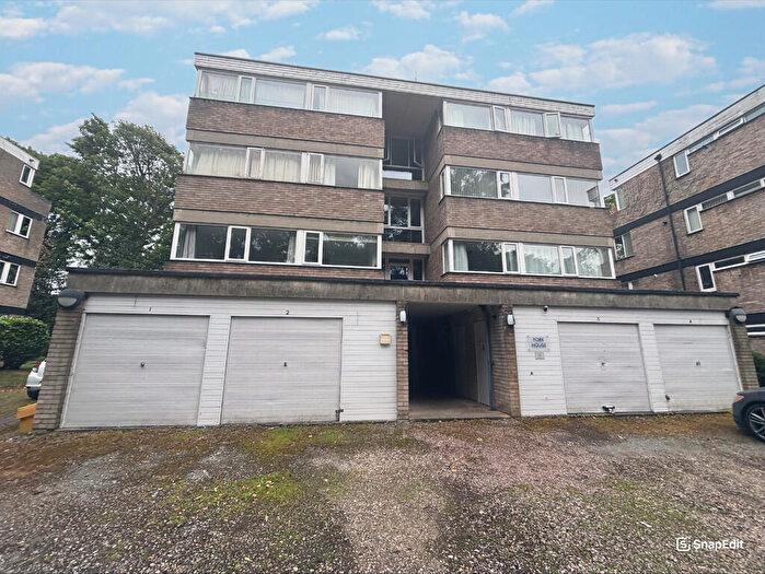 1 Bedroom Flat For Sale In Old Vicarage Lane, Northwich, CW8