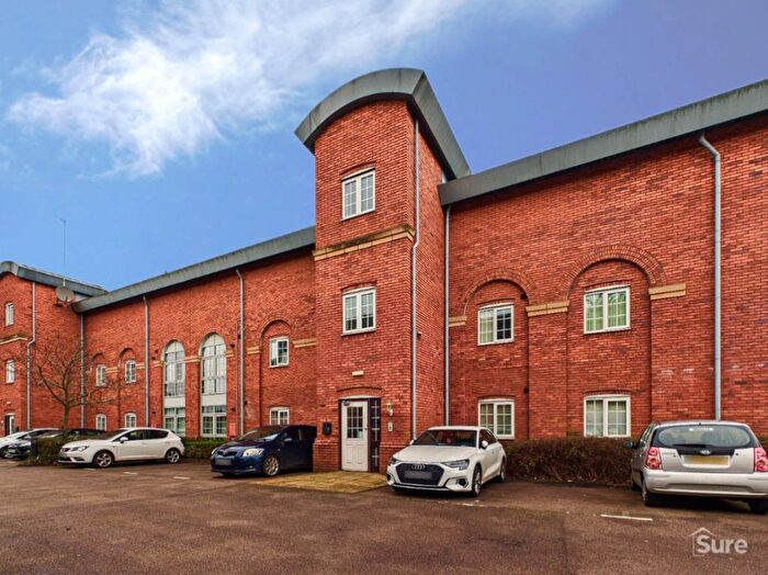 2 Bedroom Flat To Rent In Caxton Court, Burton-On-Trent, DE14