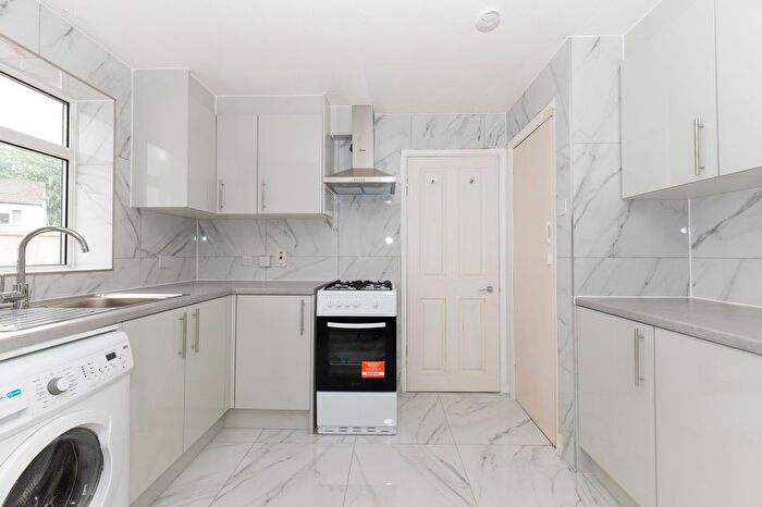 3 Bedroom Detached House To Rent In Cobs Way, New Haw, KT15