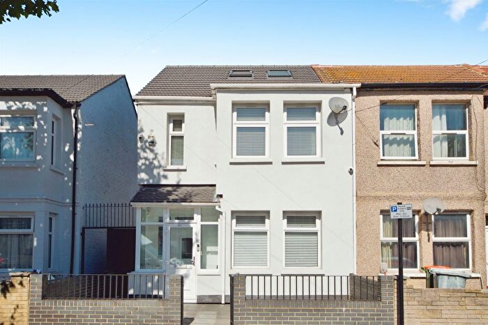 5 Bedroom End Terrace House For Sale In Flanders Road, London, E6
